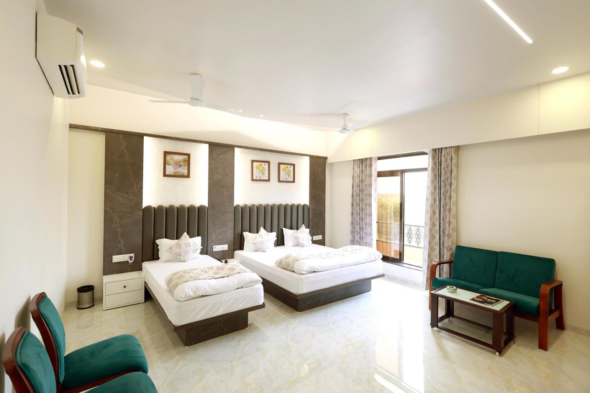 Hotel Grand Haveli Achad Esterno foto