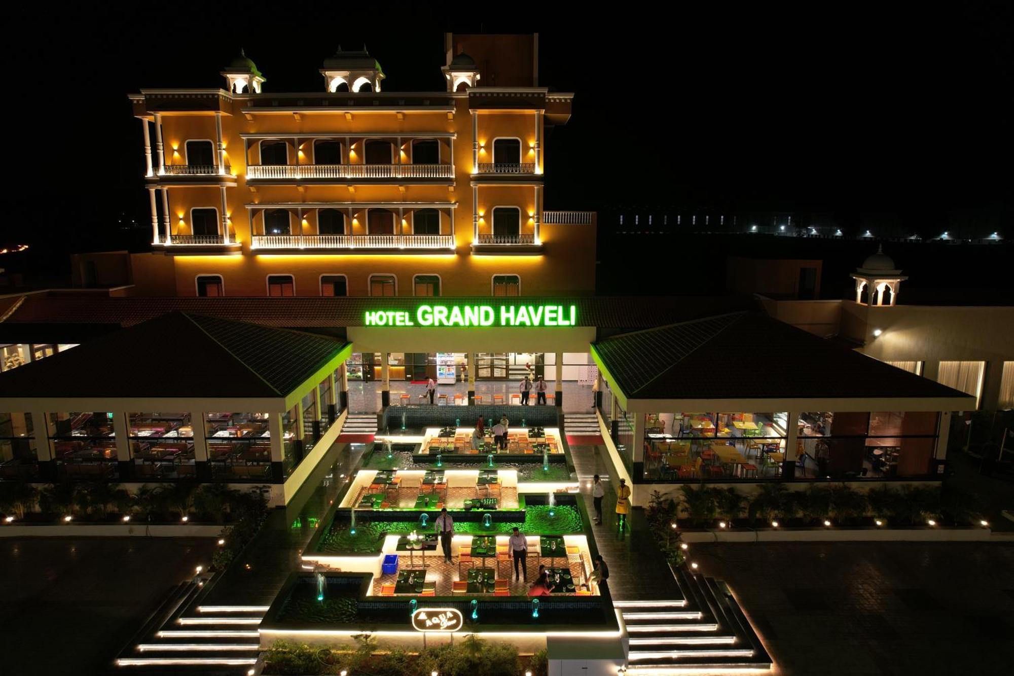 Hotel Grand Haveli Achad Esterno foto