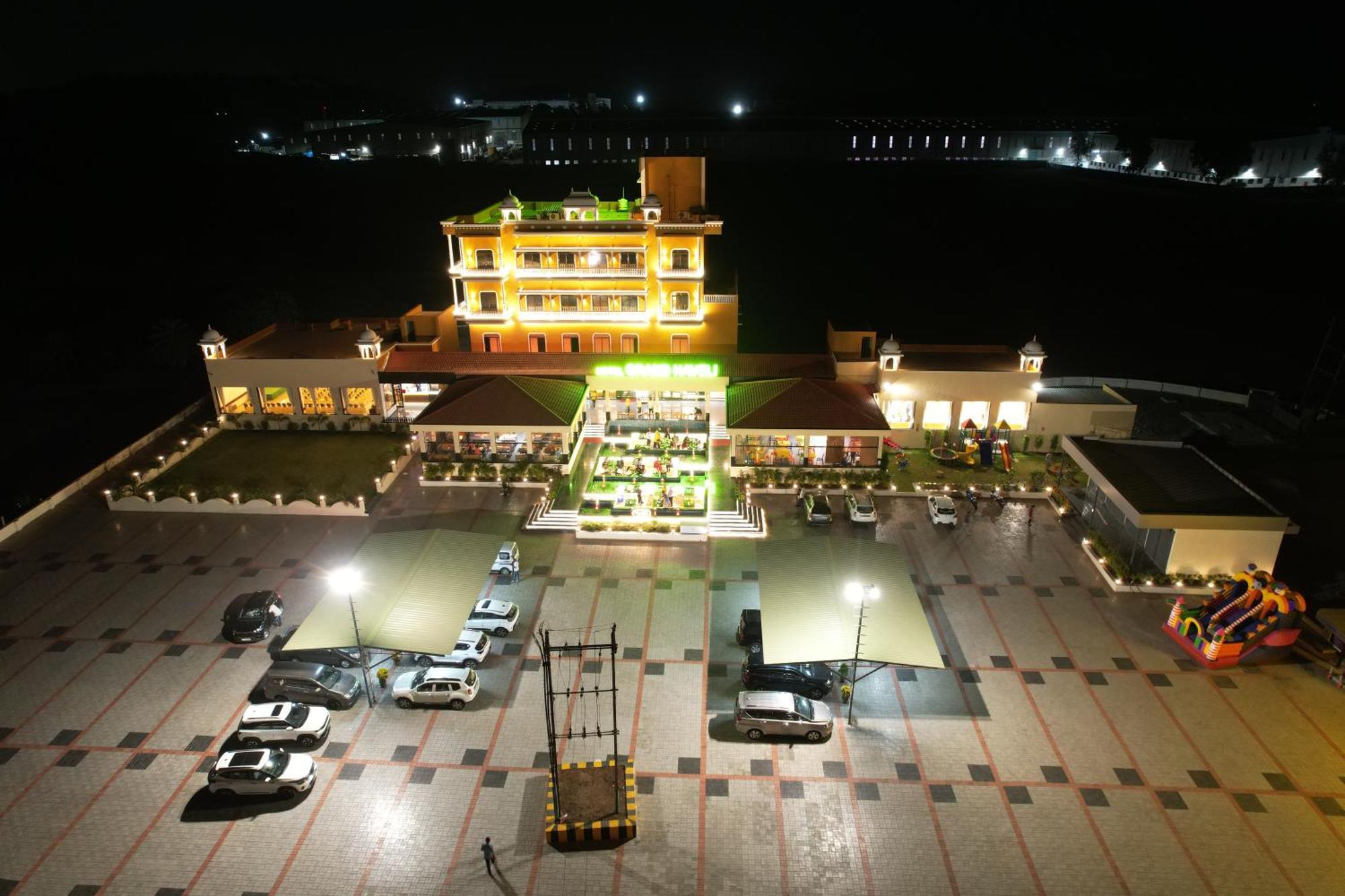 Hotel Grand Haveli Achad Esterno foto