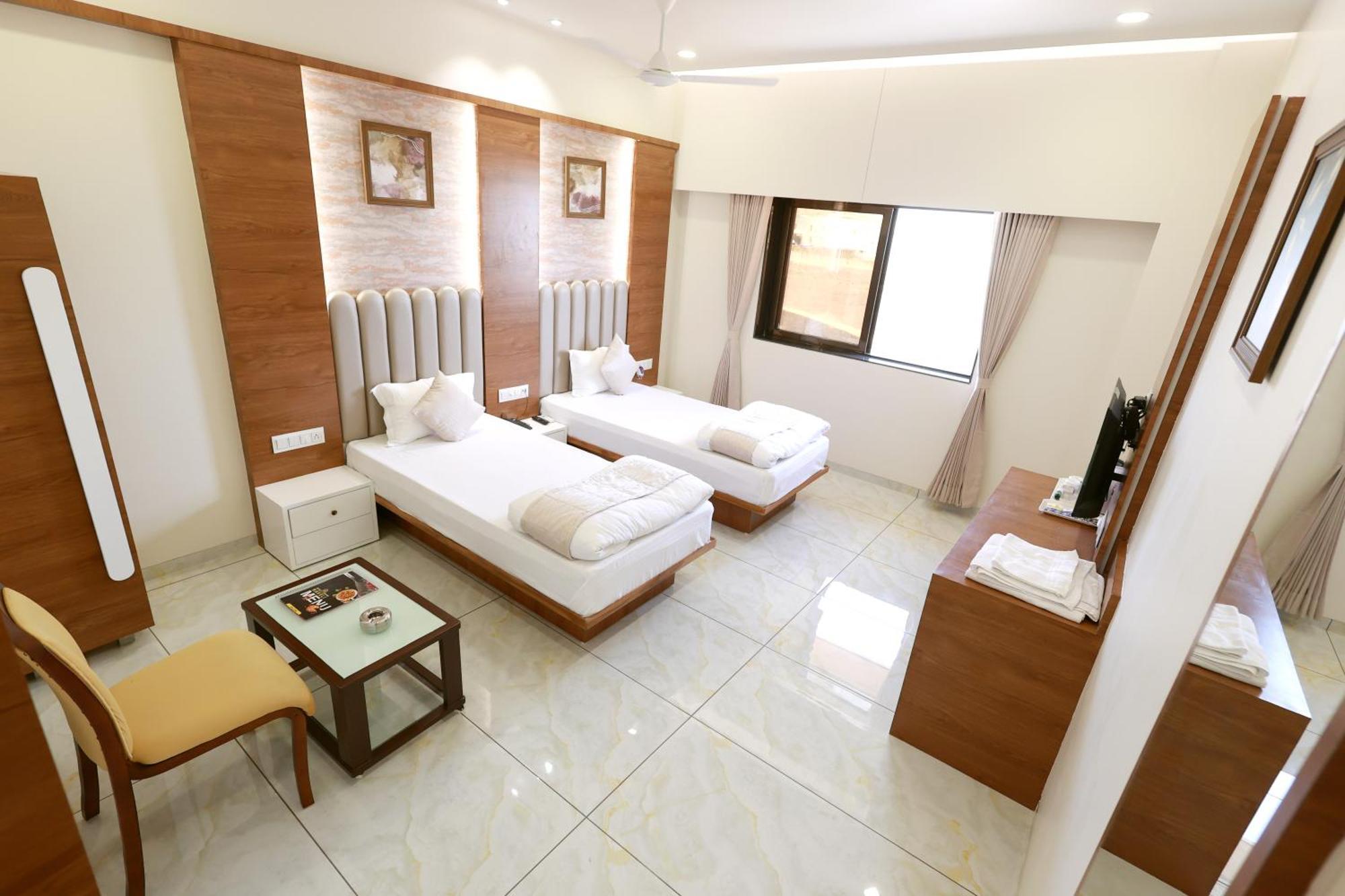 Hotel Grand Haveli Achad Esterno foto
